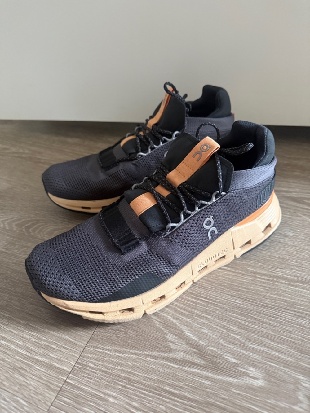 On Running Cloudnova Women’s Sneakers - Black & Tan